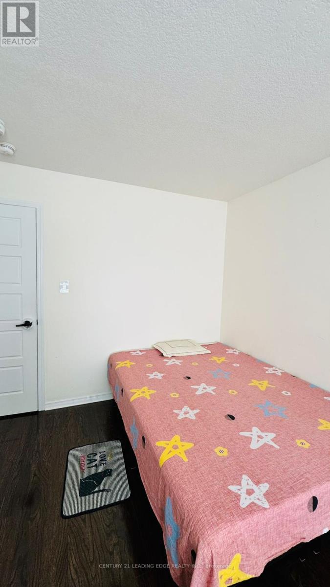 ROOM - 30 GOLDEN SPRINGS DRIVE, Brampton, Ontario