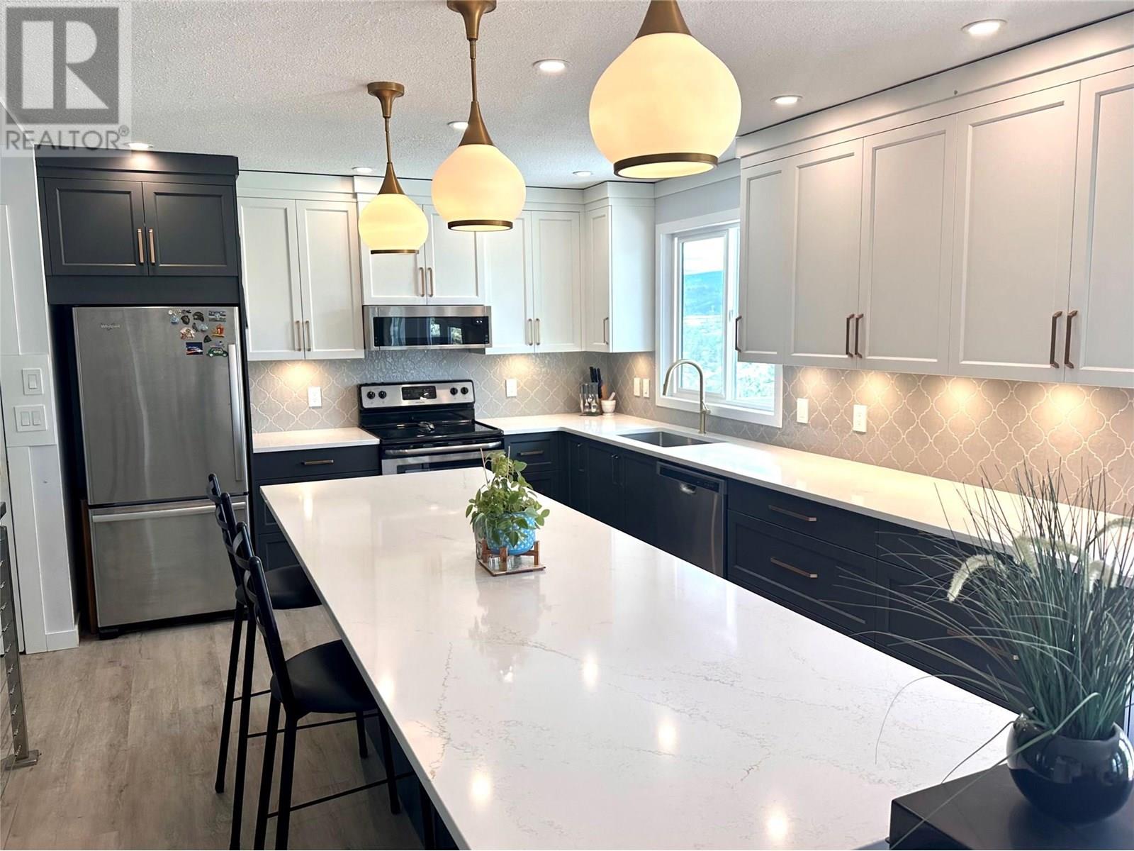 Property at 2420 Boucherie Road image 2