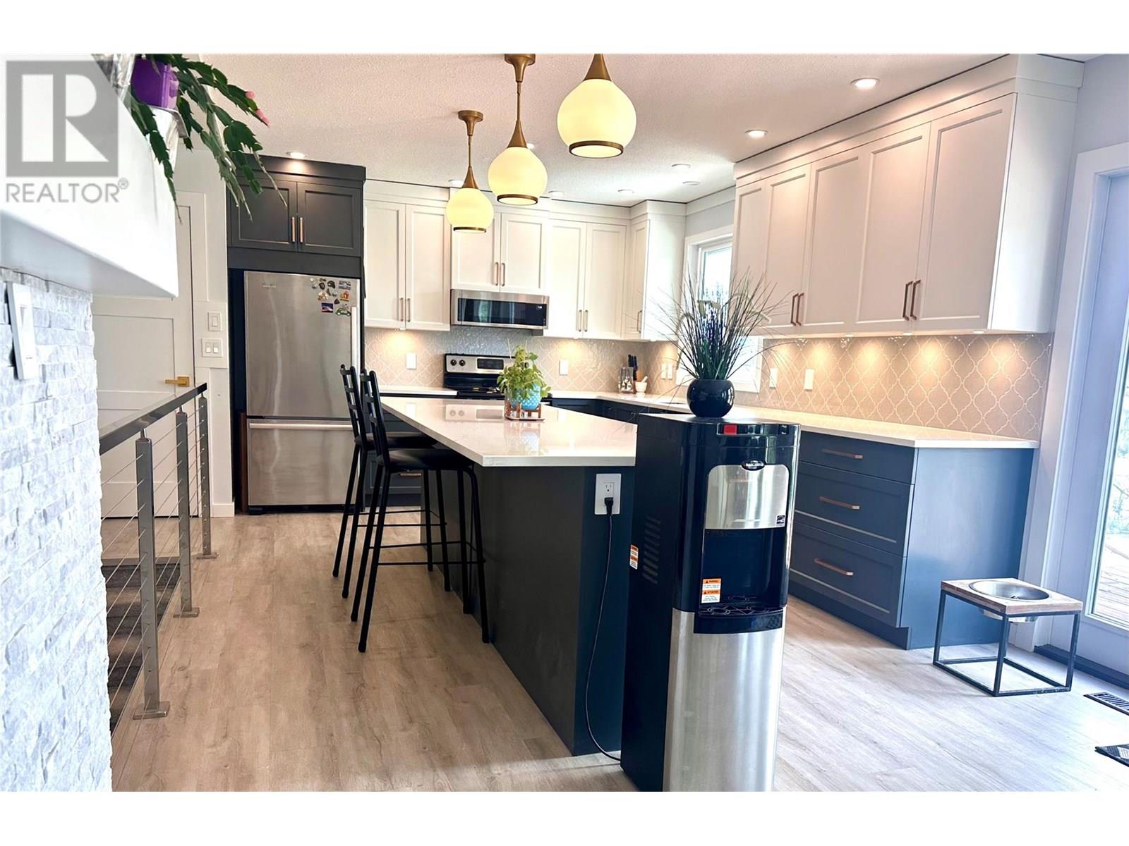 Property at 2420 Boucherie Road image 3