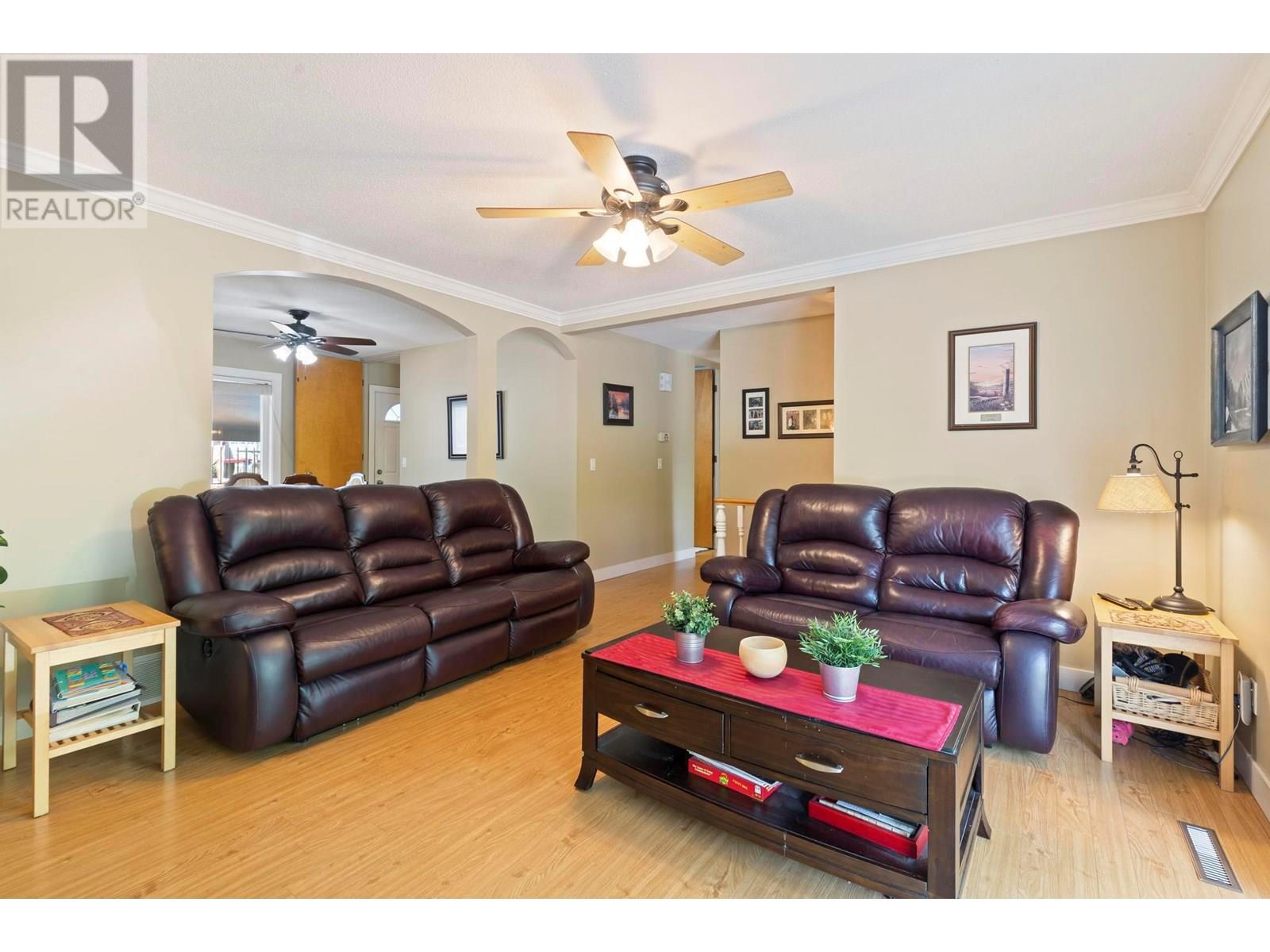 Property at 1224 Mountain Avenue image 3