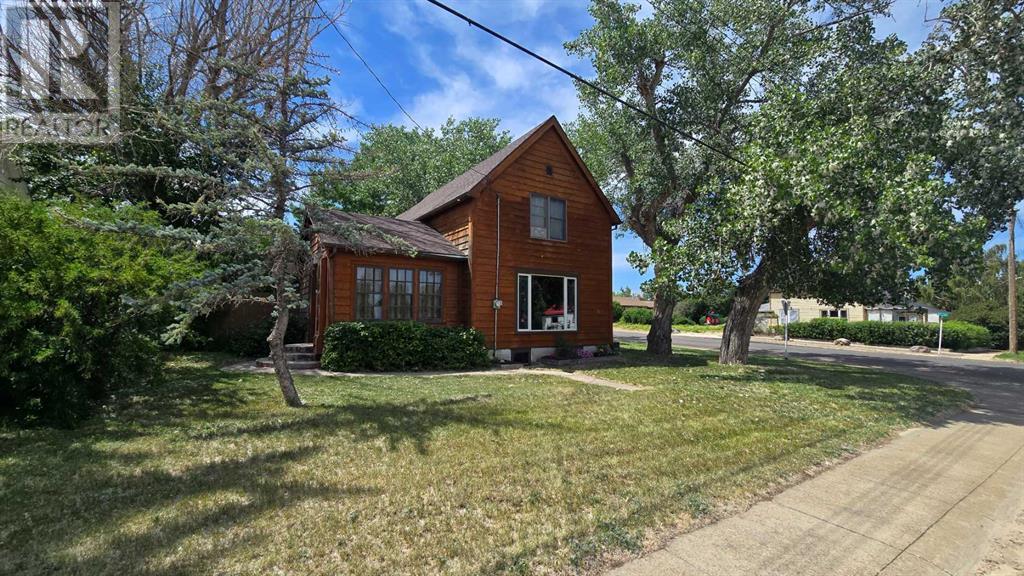 108 3 Street, Warner, Alberta  T0K 2L0 - Photo 2 - A2233841