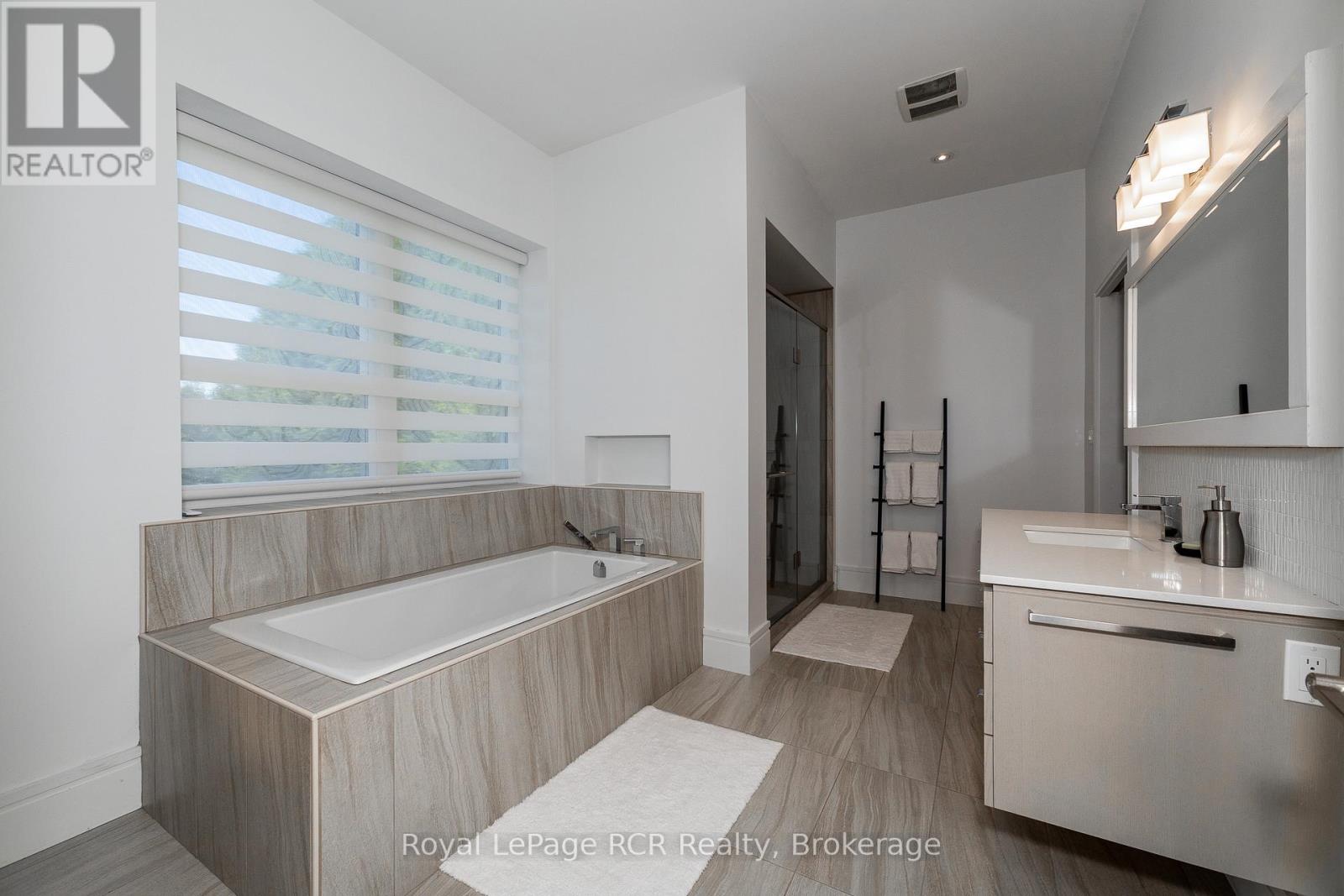 503801 Grey Rd 12, West Grey, Ontario  N0C 1H0 - Photo 19 - X12253345