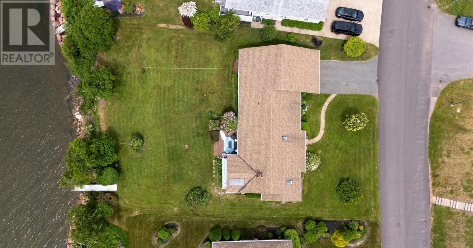 Property at 30 Brittany Drive image 3