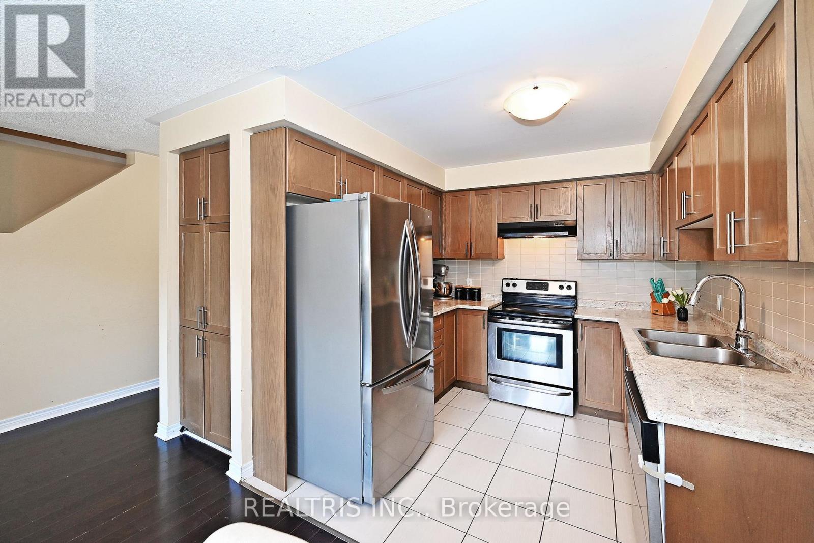 85 Tabaret Crescent, Oshawa, Ontario  L1L 0G5 - Photo 25 - E12253199