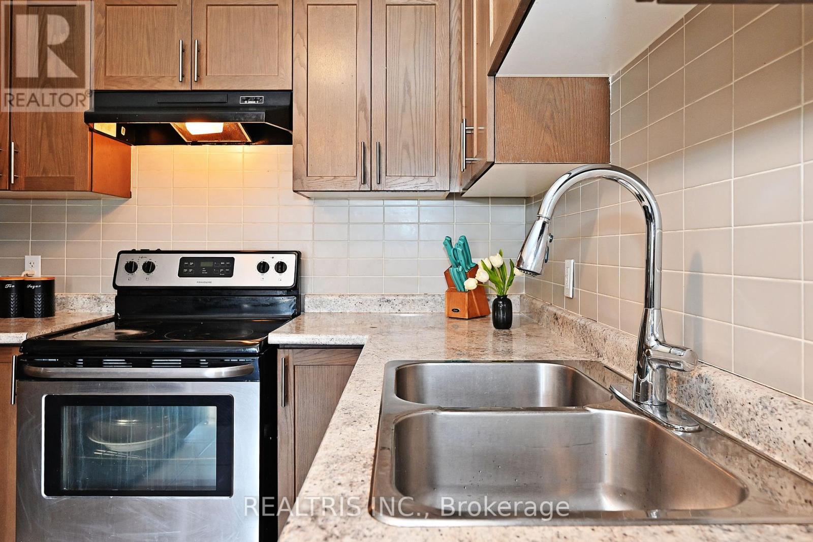 85 Tabaret Crescent, Oshawa, Ontario  L1L 0G5 - Photo 27 - E12253199