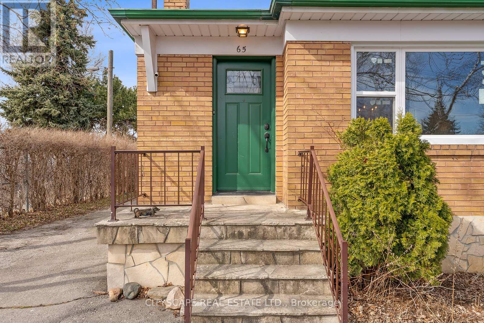 Property at 65 IVORWOOD CRESCENT image 1