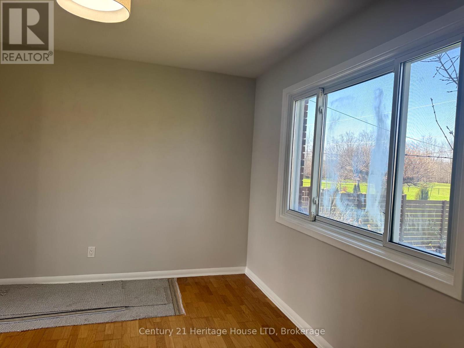 1249 Niagara Parkway, Fort Erie, Ontario  L2A 5M4 - Photo 11 - X12096858