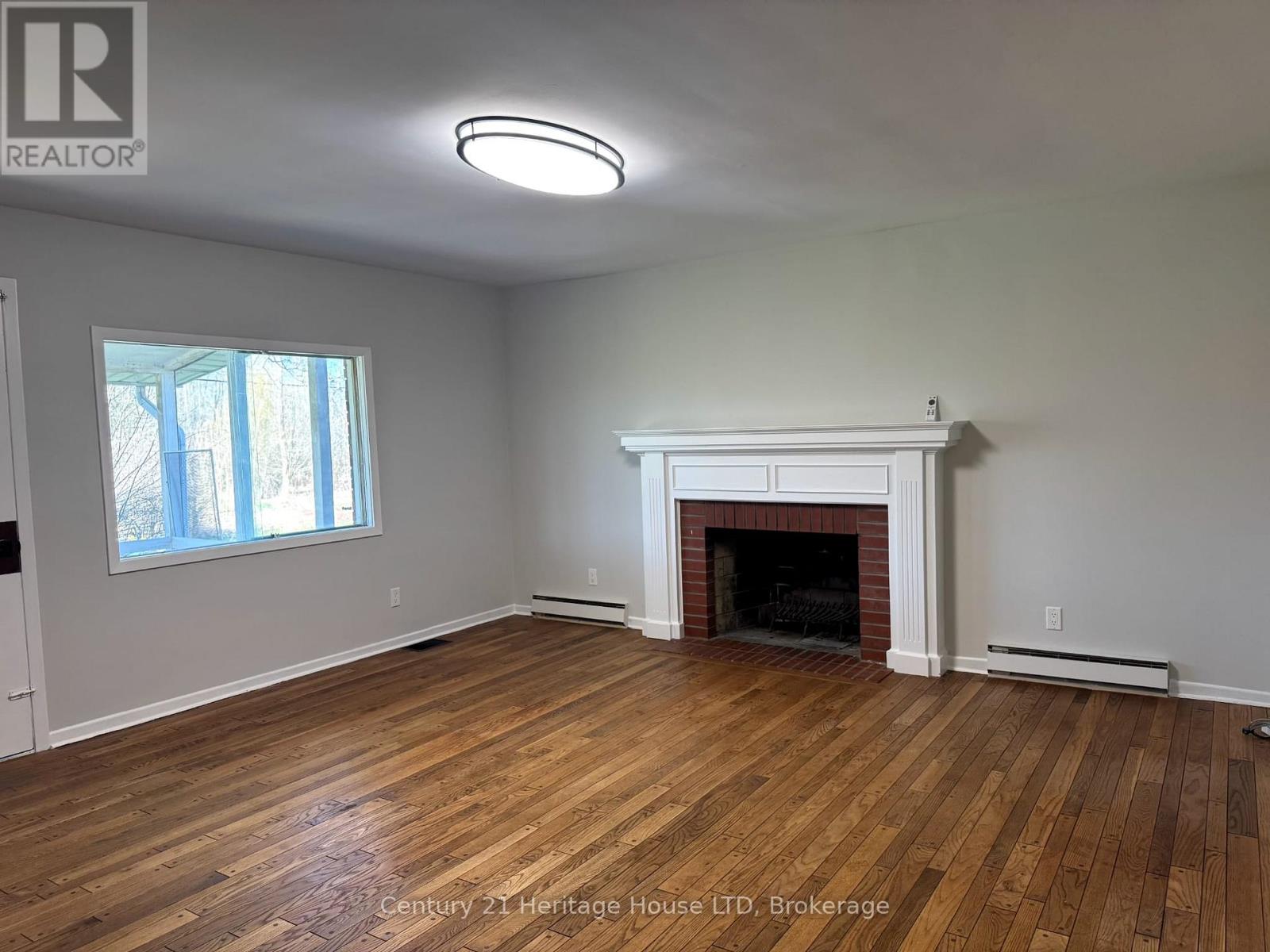 1249 Niagara Parkway, Fort Erie, Ontario  L2A 5M4 - Photo 8 - X12096858