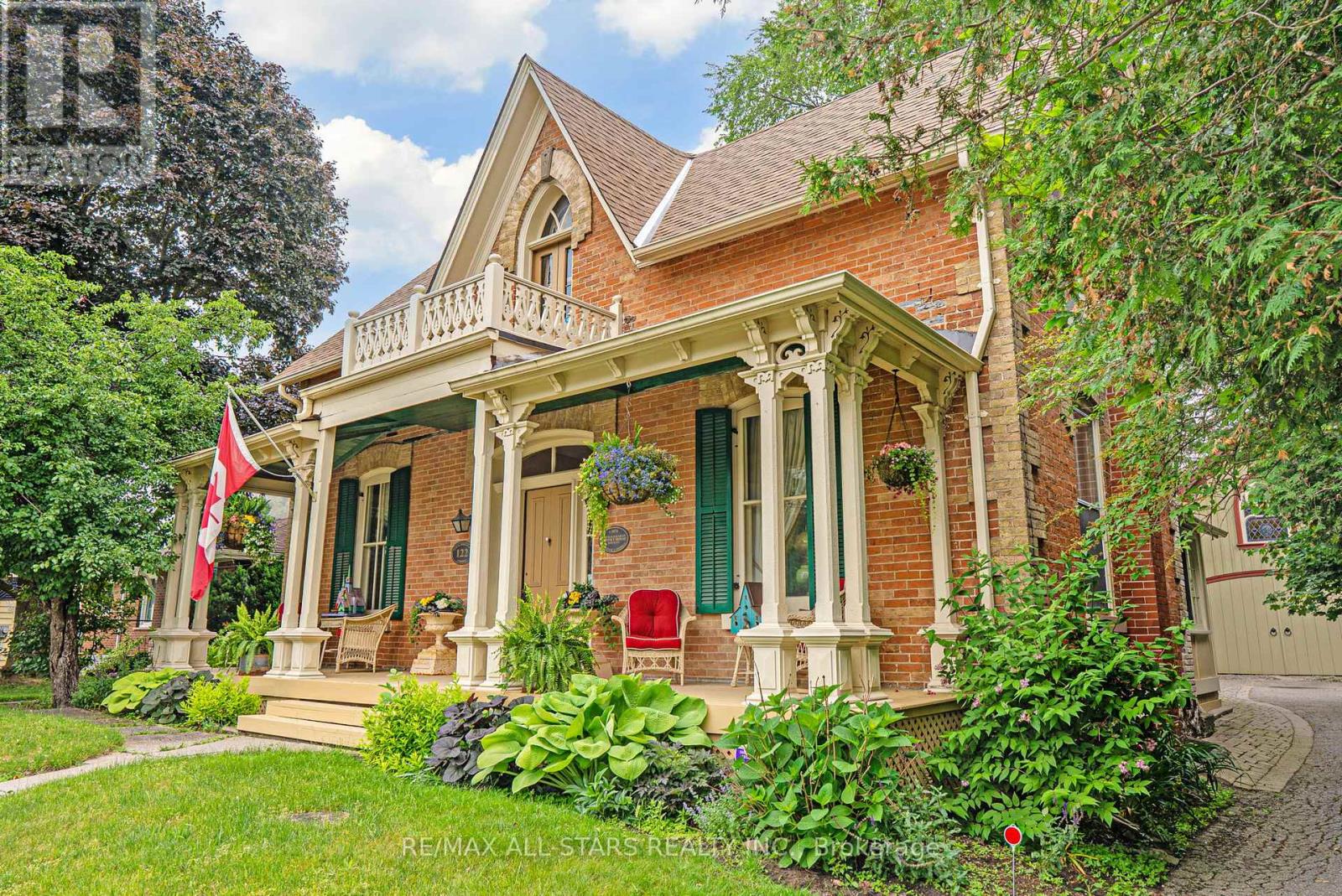 Property at 122 BROCK STREET E image 2