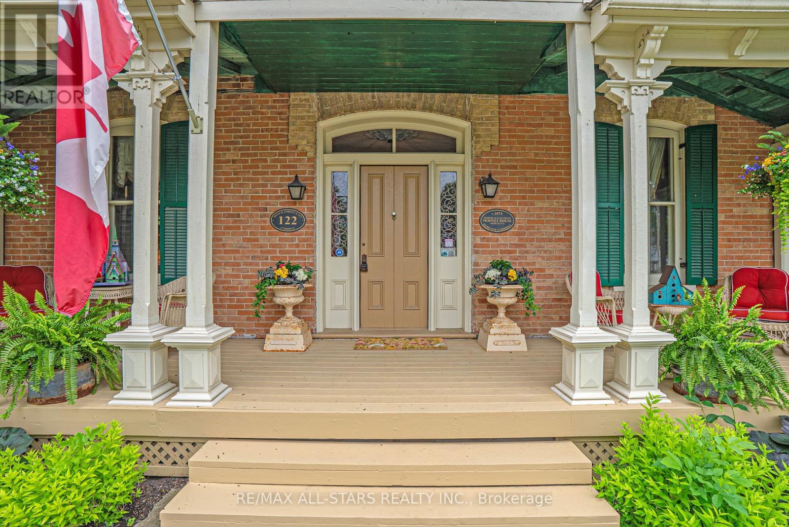 Property at 122 BROCK STREET E image 4