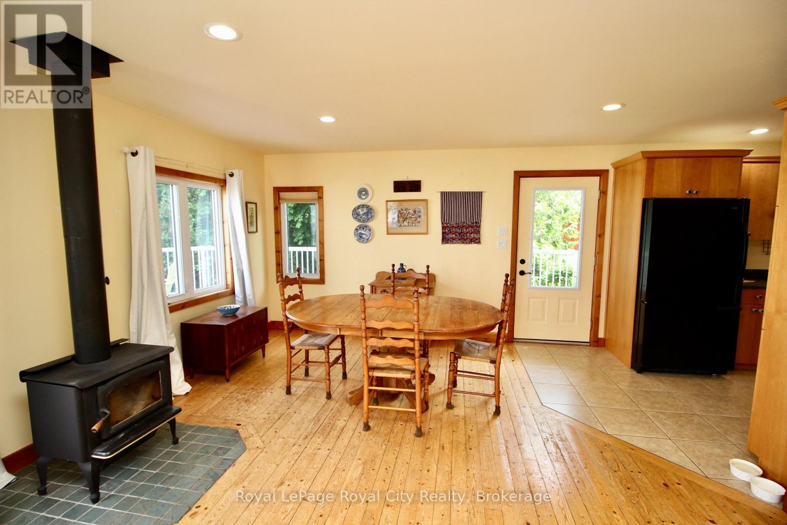 14 Dock Lane, Northern Bruce Peninsula, Ontario  N0H 1Z0 - Photo 13 - X12241556