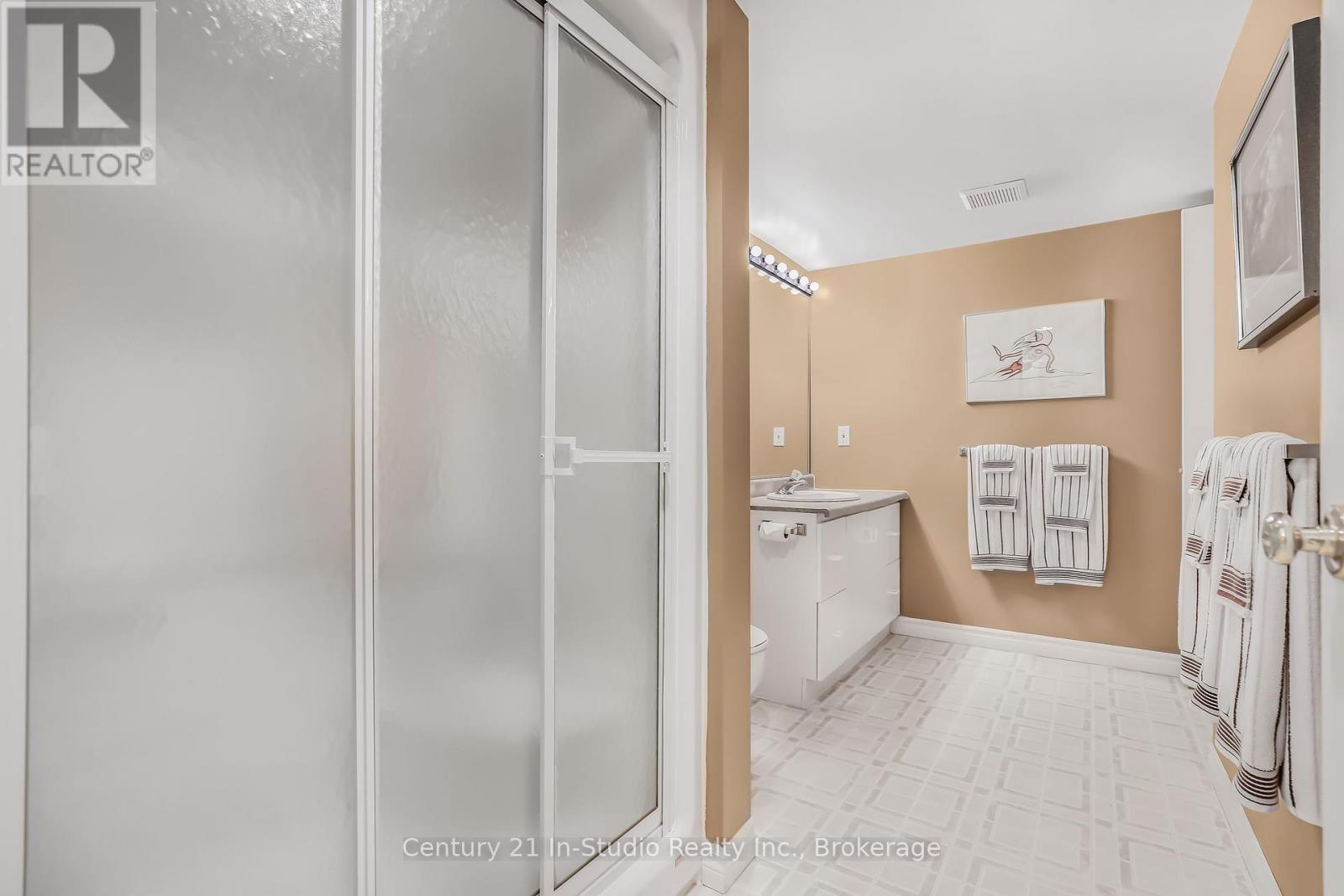 504877 Grey 1 Road, Georgian Bluffs, Ontario  N0H 1S0 - Photo 50 - X12241446