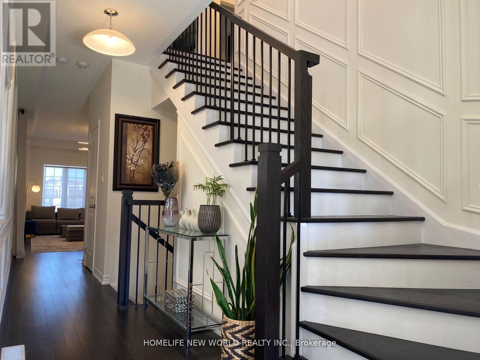 Property at 2406 ANGORA STREET image 5