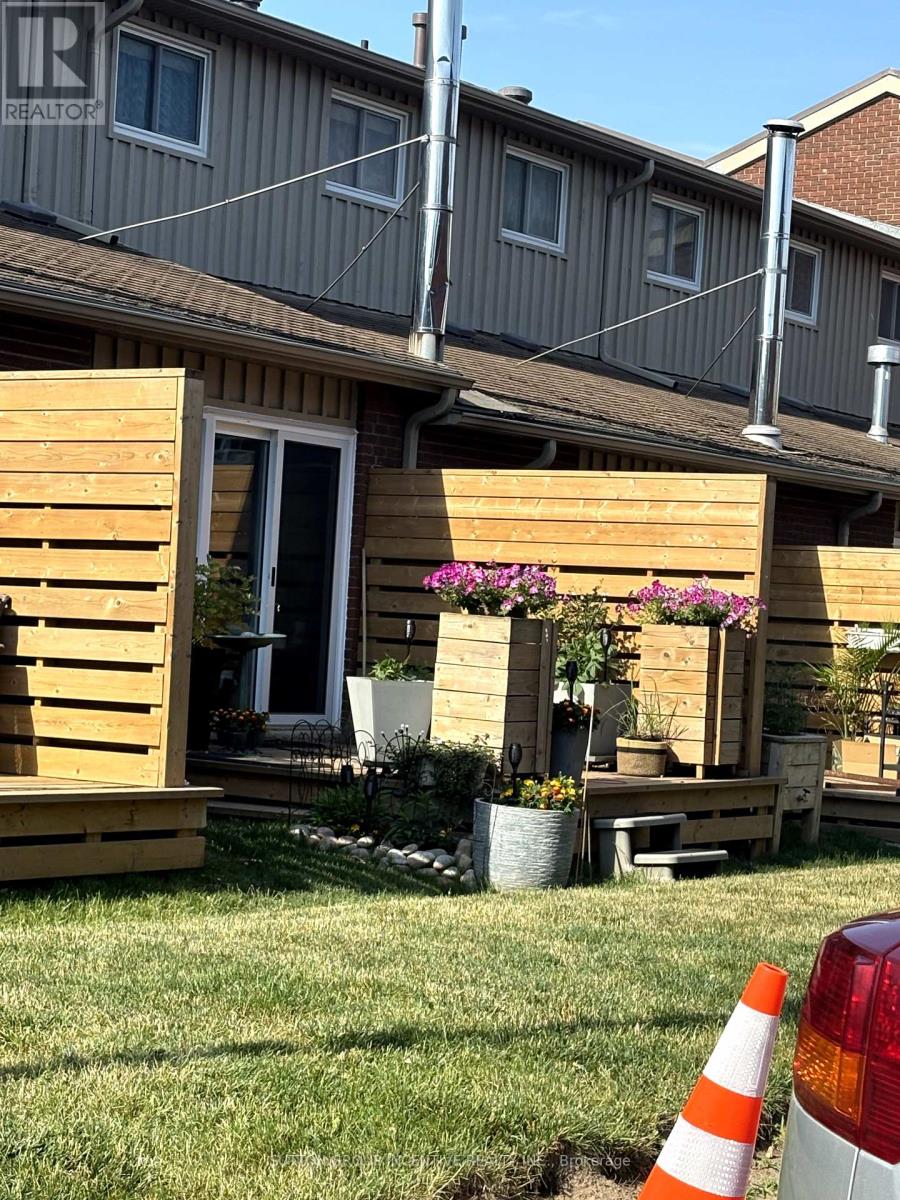 553 Tenth Street, Collingwood, Ontario  L9Y 4K6 - Photo 13 - S12250527