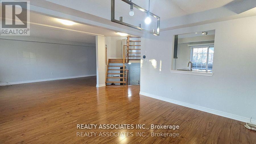 Property at 38 - 199 HILLCREST AVENUE image 4