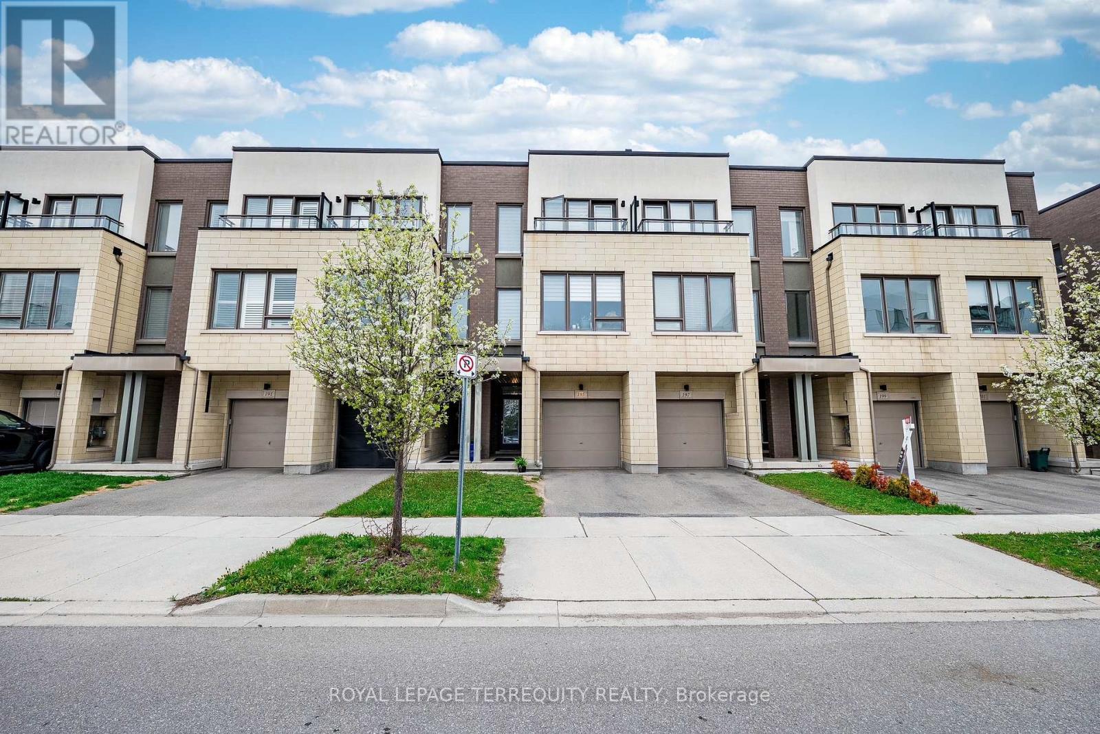 Property at 195 SABINA DRIVE image 1