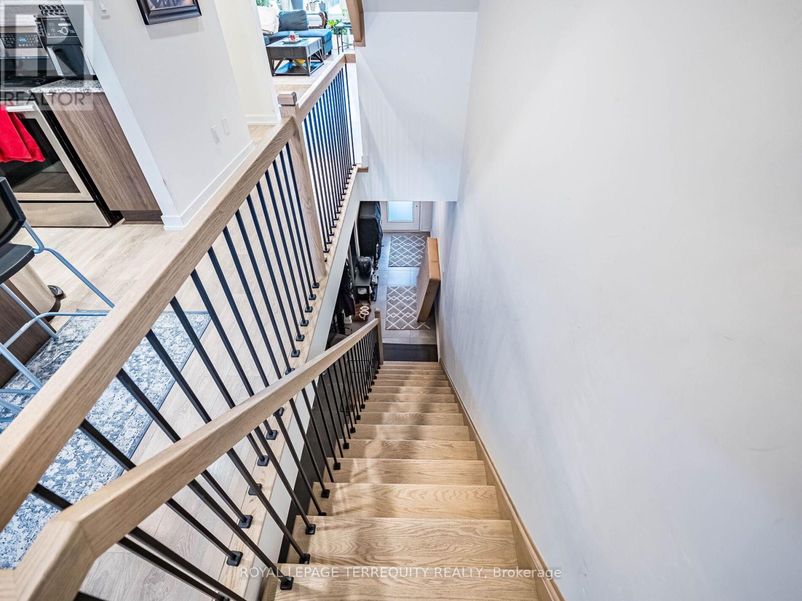 Property at 195 SABINA DRIVE image 4