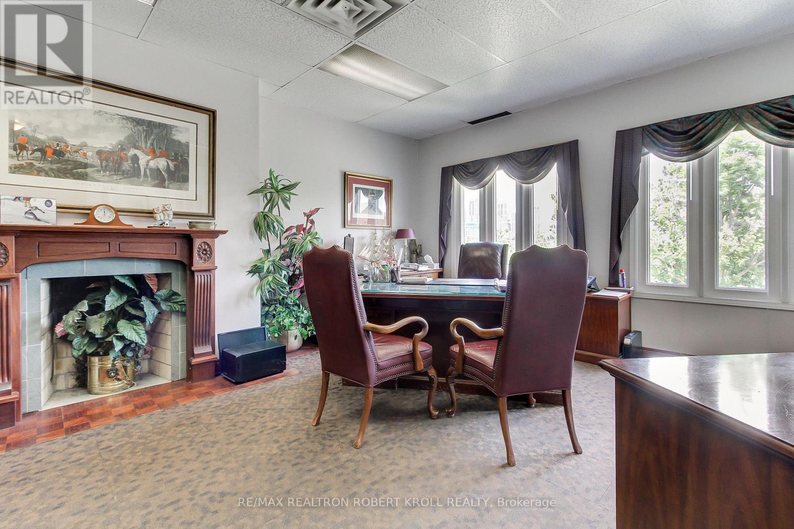 300 Full Floor - 46 Village Centre Place, Mississauga, Ontario  L4Z 1V9 - Photo 11 - W12253298