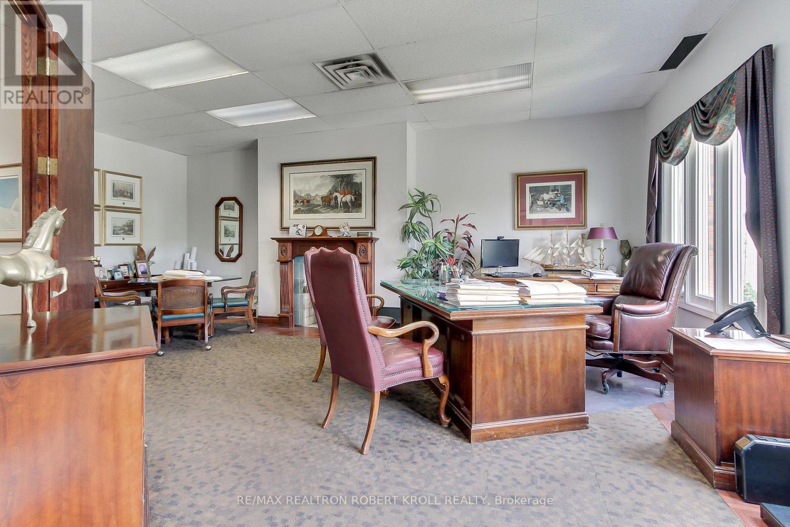 300 Full Floor - 46 Village Centre Place, Mississauga, Ontario  L4Z 1V9 - Photo 13 - W12253298