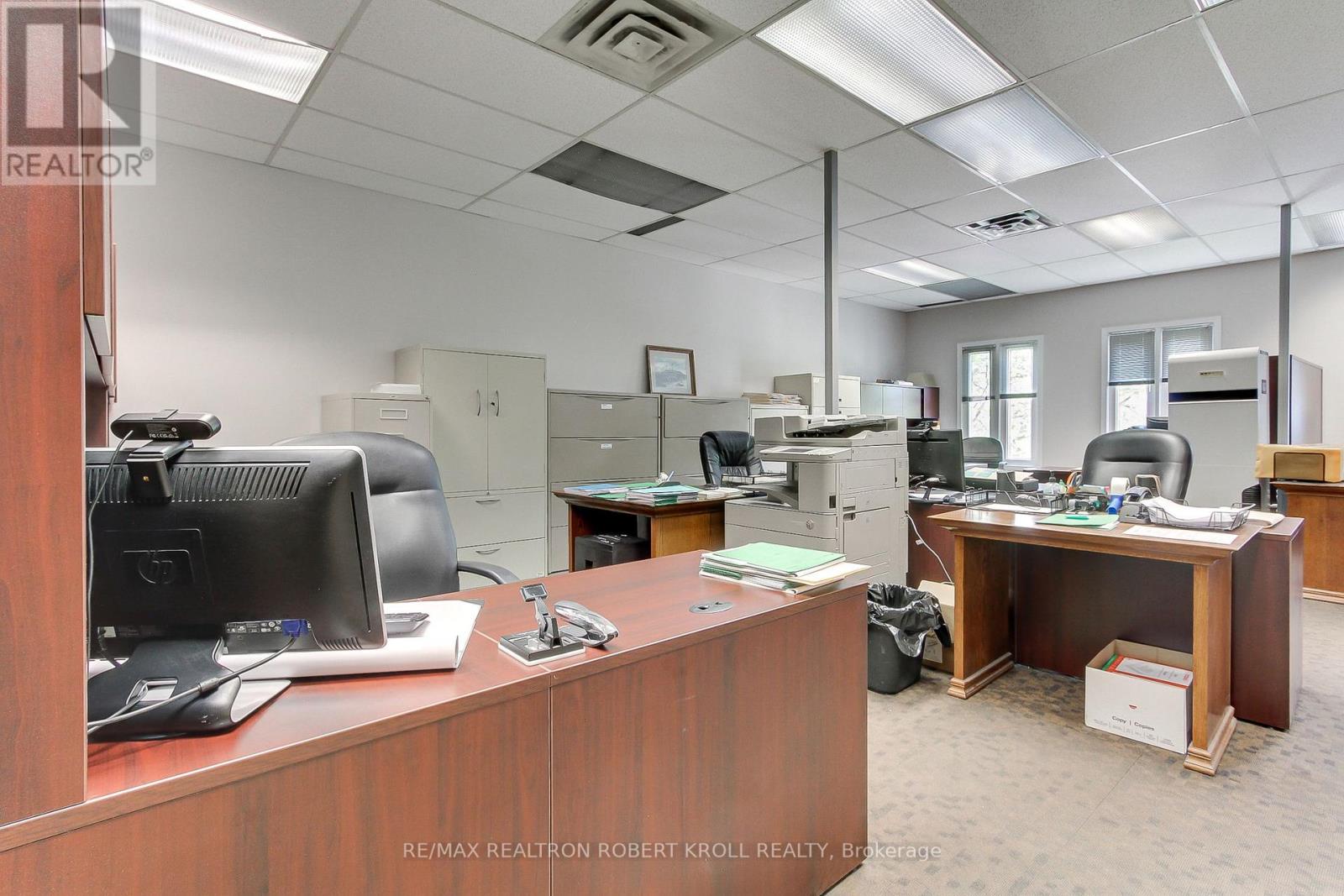 300 Full Floor - 46 Village Centre Place, Mississauga, Ontario  L4Z 1V9 - Photo 17 - W12253298