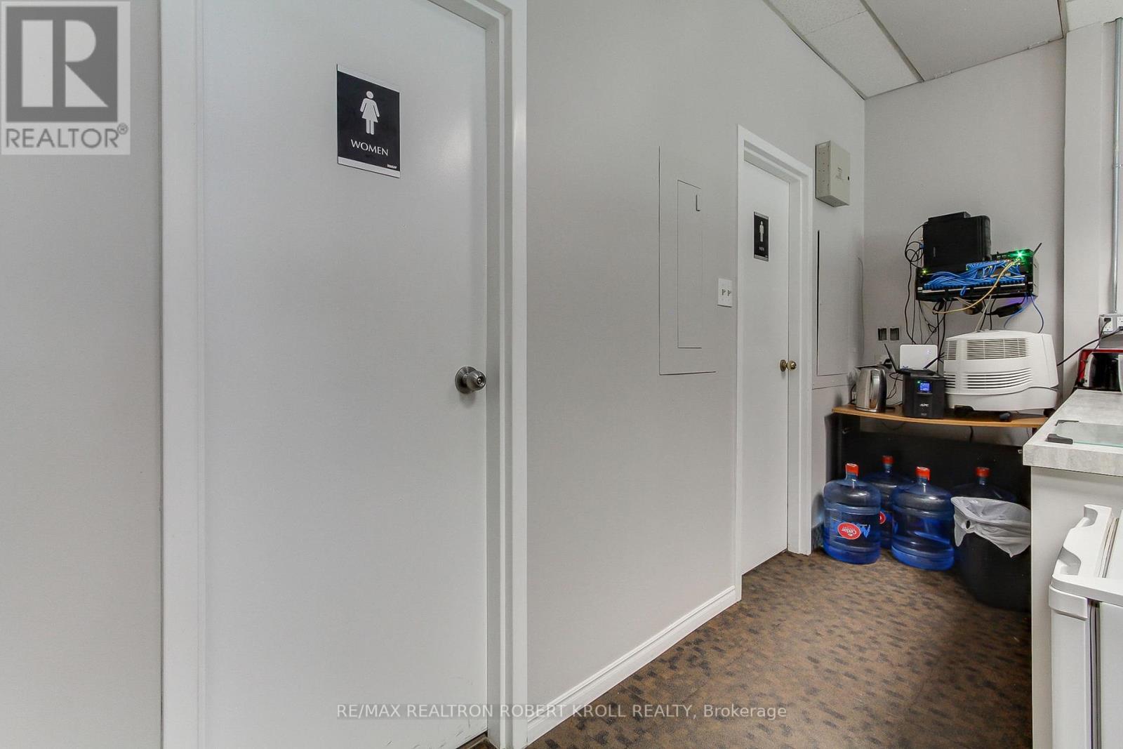 300 Full Floor - 46 Village Centre Place, Mississauga, Ontario  L4Z 1V9 - Photo 26 - W12253298