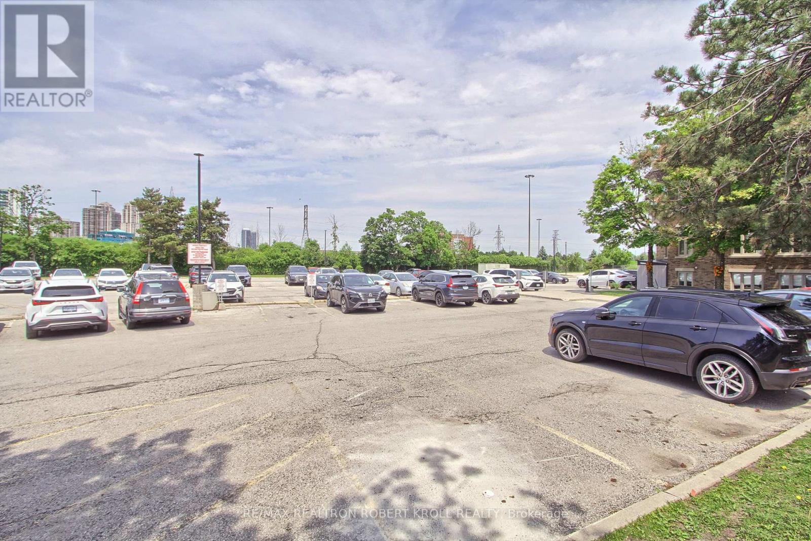 300 Full Floor - 46 Village Centre Place, Mississauga, Ontario  L4Z 1V9 - Photo 29 - W12253298