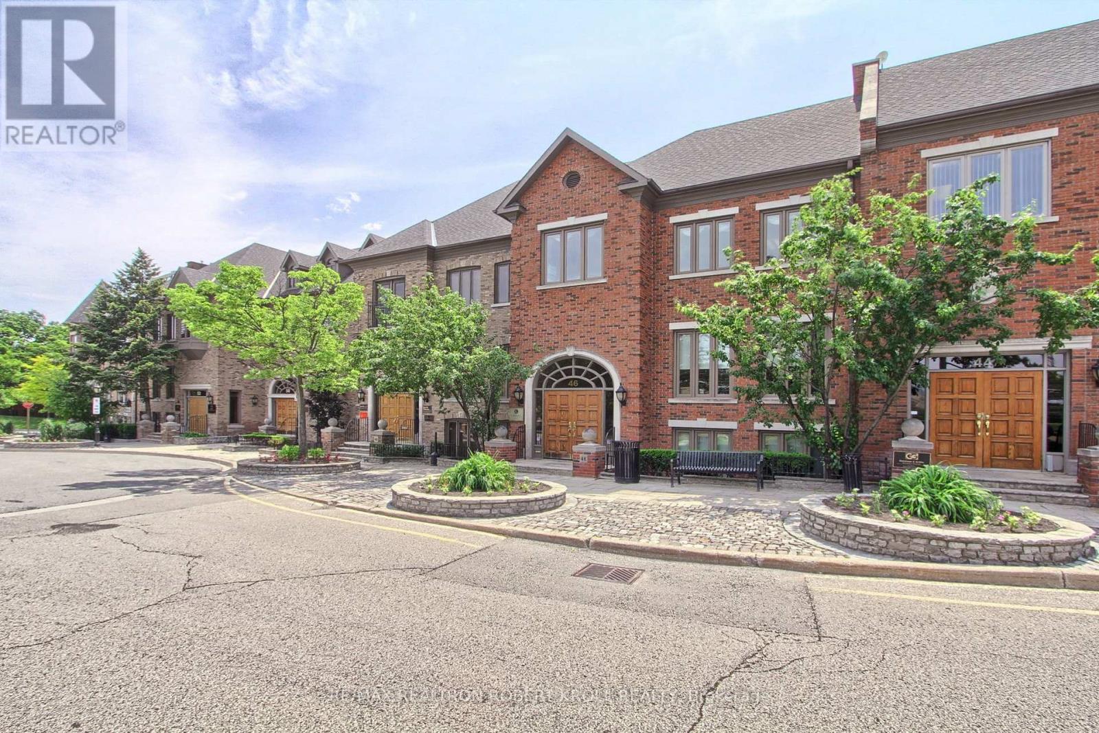 300 Full Floor - 46 Village Centre Place, Mississauga, Ontario  L4Z 1V9 - Photo 3 - W12253298