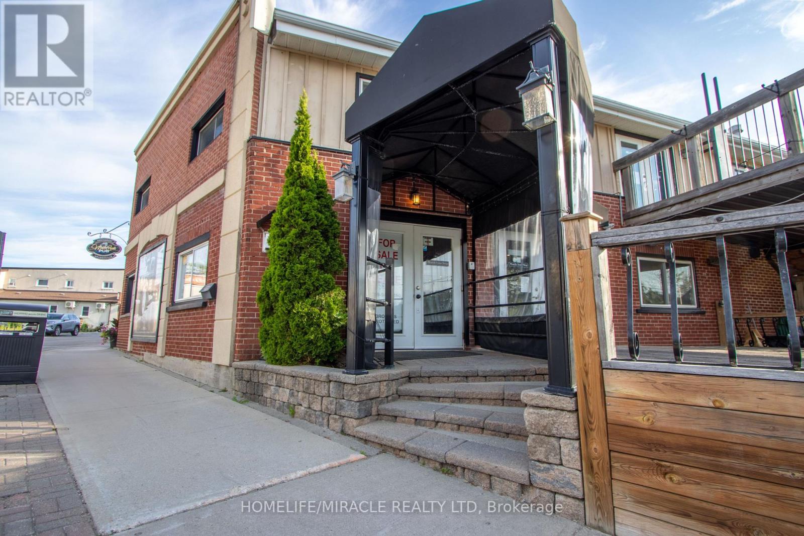 25 Mill Street, Orangeville, Ontario  L9W 2M2 - Photo 2 - W12253322