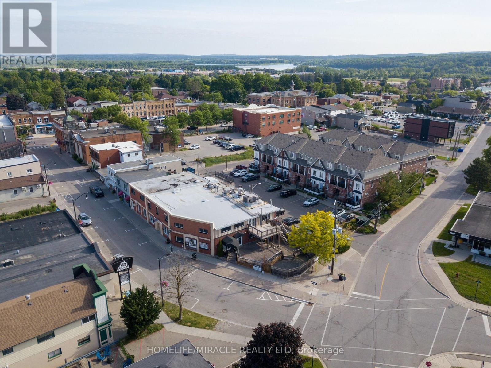 25 Mill Street, Orangeville, Ontario  L9W 2M2 - Photo 46 - W12253322