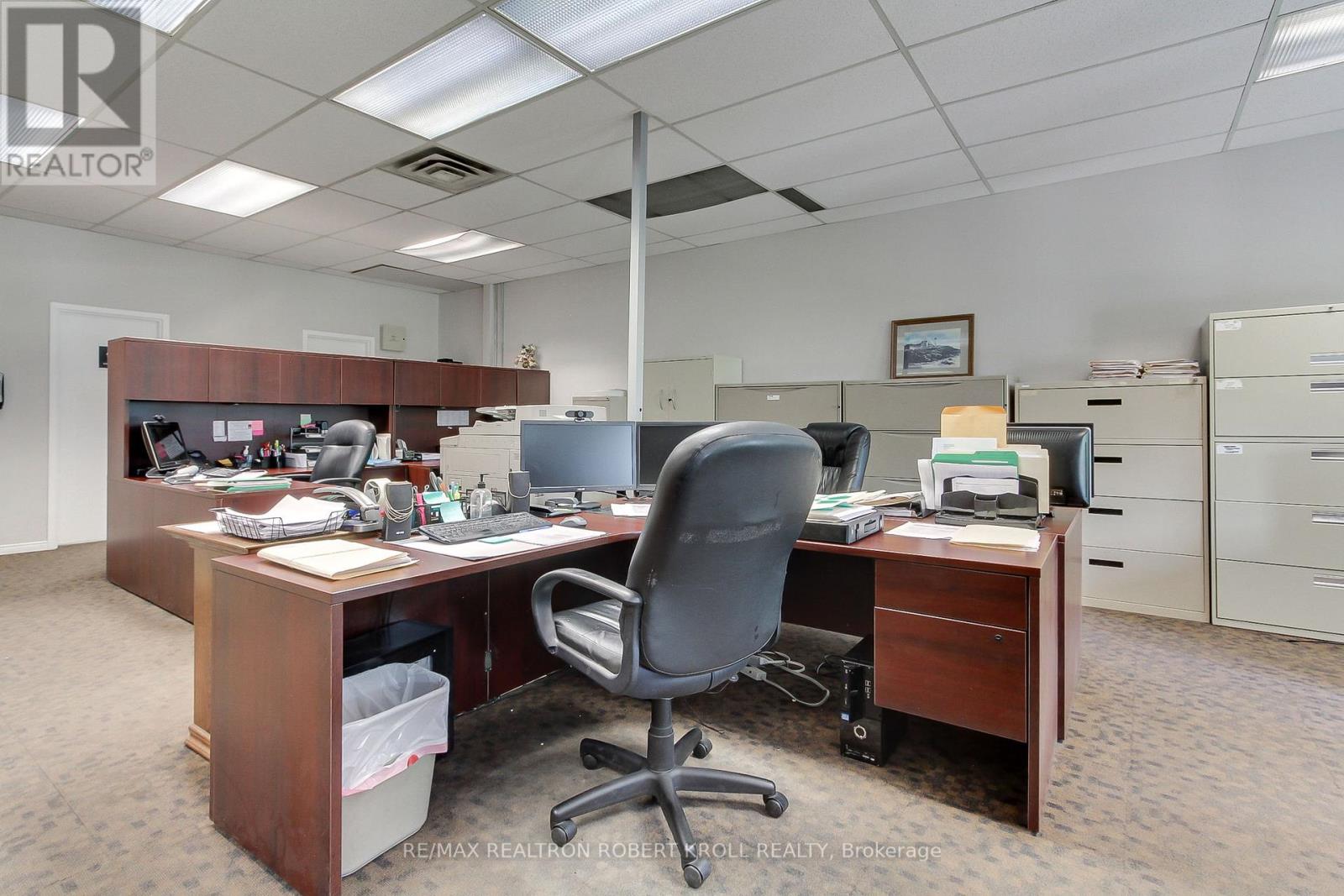 300 Half-Floor - 46 Village Centre Place, Mississauga, Ontario  L4Z 1V9 - Photo 18 - W12253346