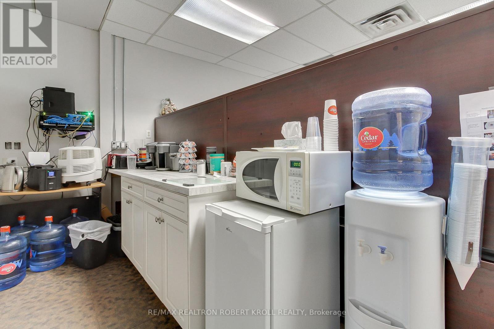 300 Half-Floor - 46 Village Centre Place, Mississauga, Ontario  L4Z 1V9 - Photo 25 - W12253346