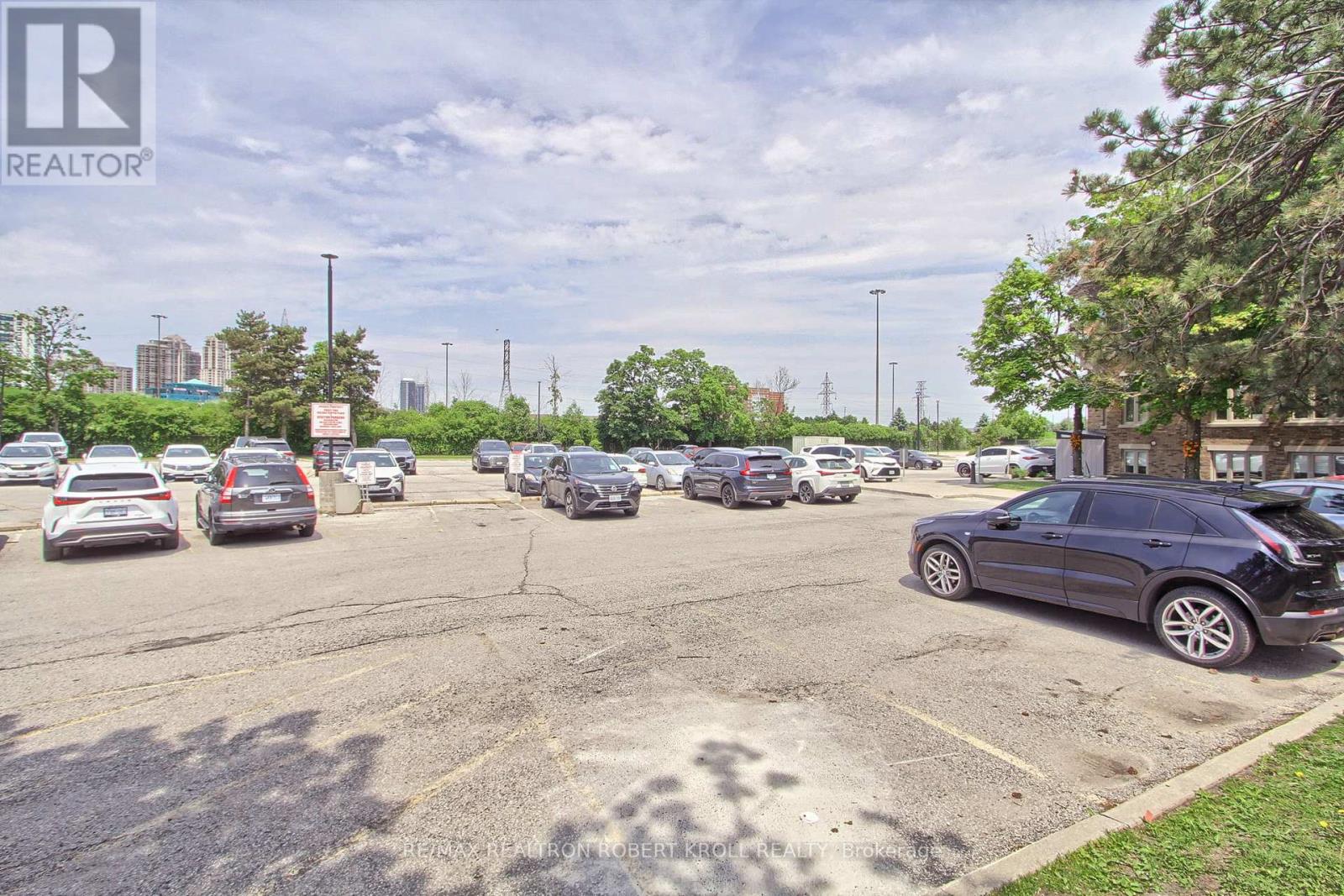 300 Half-Floor - 46 Village Centre Place, Mississauga, Ontario  L4Z 1V9 - Photo 29 - W12253346