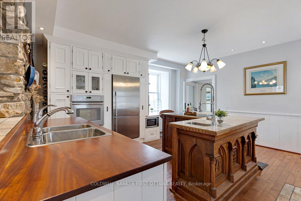 28 South Street, Drummond/north Elmsley, Ontario  K7H 2G1 - Photo 12 - X12074264