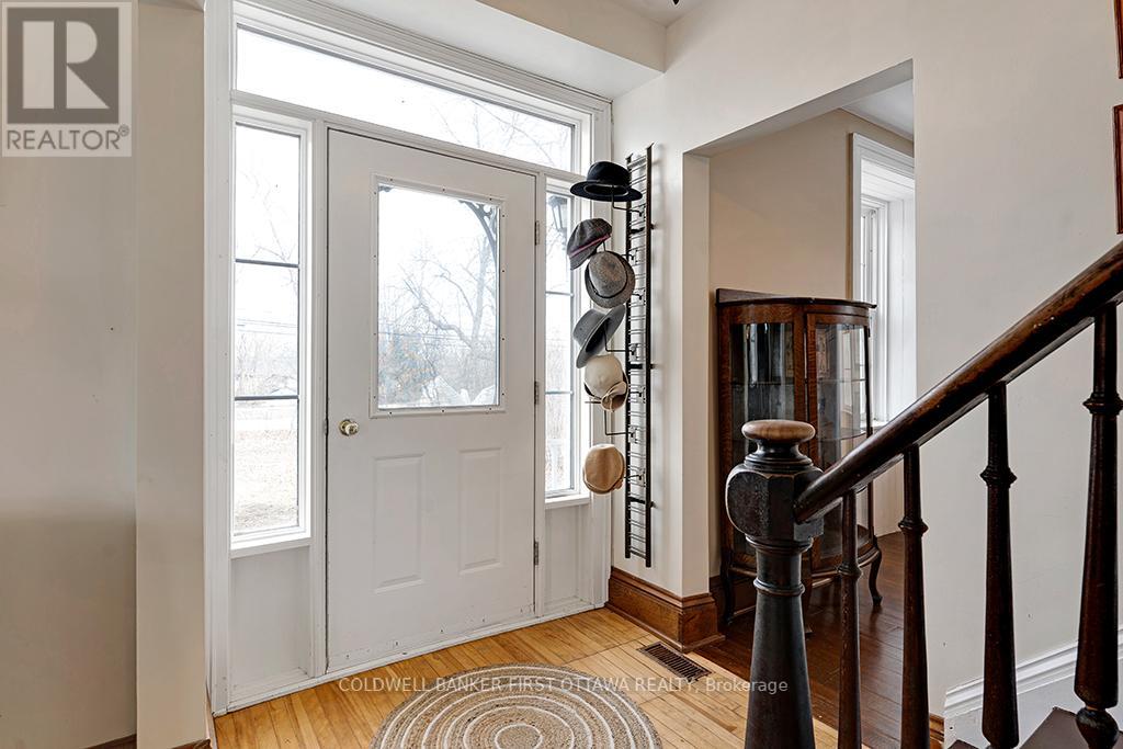 28 South Street, Drummond/north Elmsley, Ontario  K7H 2G1 - Photo 4 - X12074264