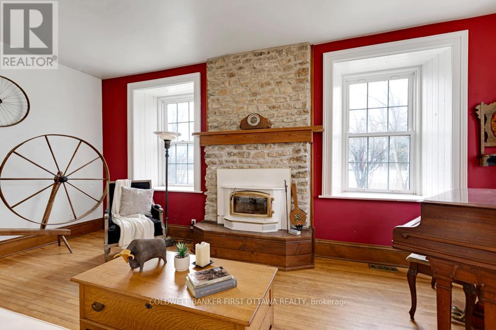 28 South Street, Drummond/north Elmsley, Ontario  K7H 2G1 - Photo 7 - X12074264