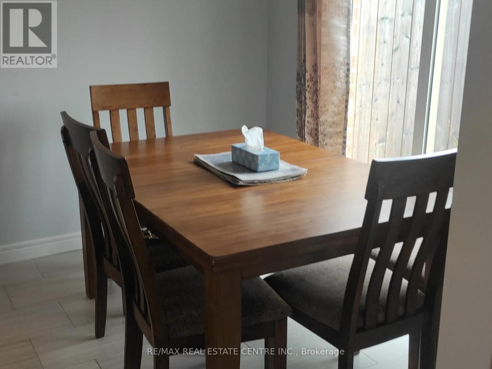 54 - 8 Lakelawn Road, Grimsby, Ontario  L3M 0G1 - Photo 14 - X12253313