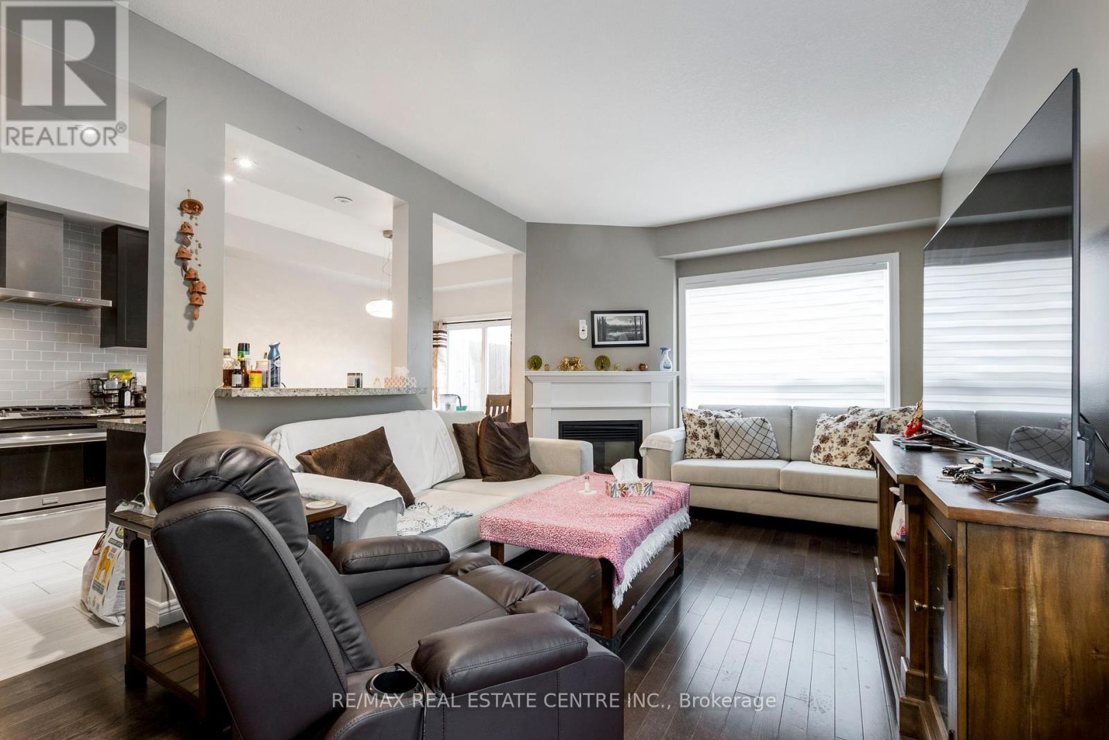54 - 8 Lakelawn Road, Grimsby, Ontario  L3M 0G1 - Photo 3 - X12253313