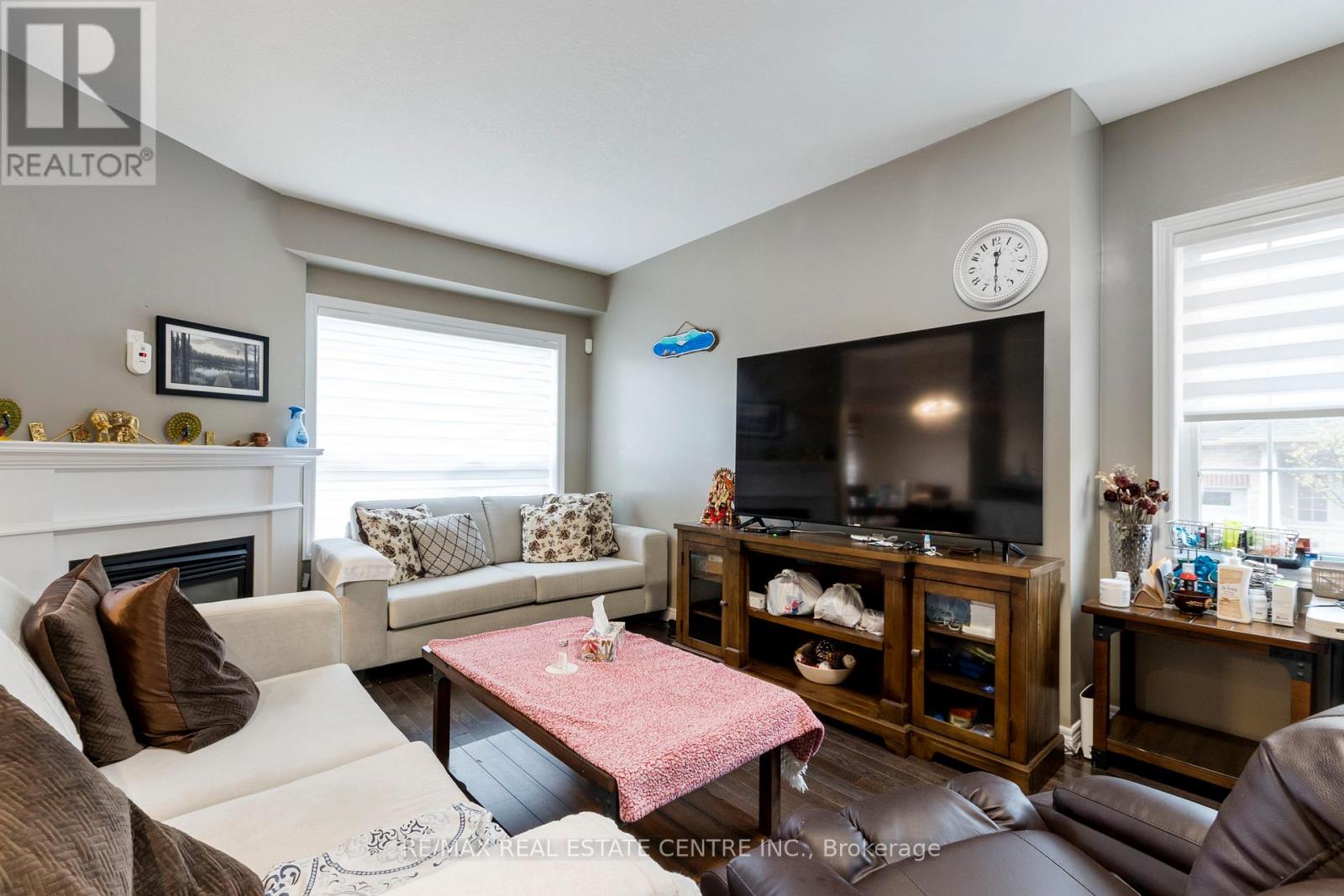 54 - 8 Lakelawn Road, Grimsby, Ontario  L3M 0G1 - Photo 5 - X12253313