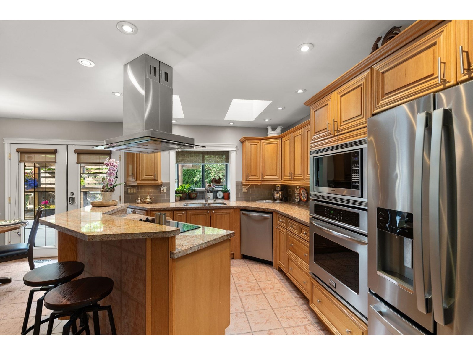 Property at 11353 BOND BOULEVARD image 4