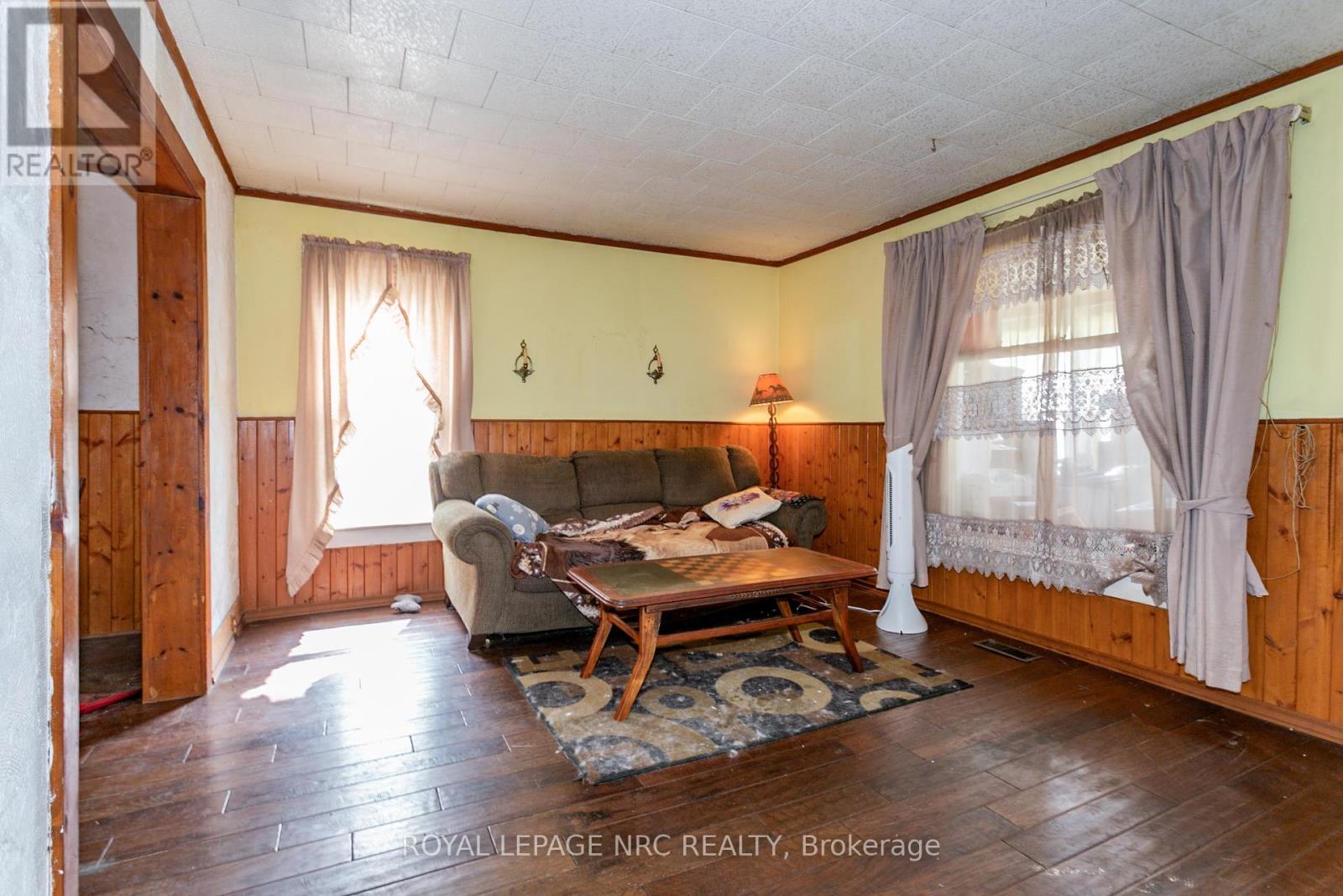 38 Emerick Avenue, Fort Erie, Ontario  L2A 2W3 - Photo 13 - X12253378