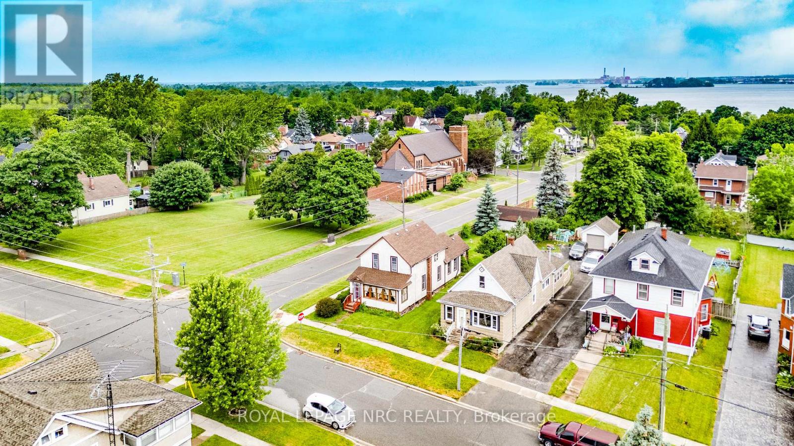 38 Emerick Avenue, Fort Erie, Ontario  L2A 2W3 - Photo 28 - X12253378