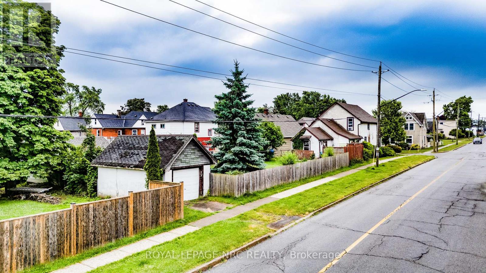 38 Emerick Avenue, Fort Erie, Ontario  L2A 2W3 - Photo 6 - X12253378