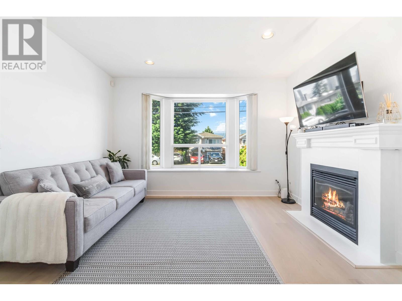 Property at 5412 NORFOLK STREET image 4