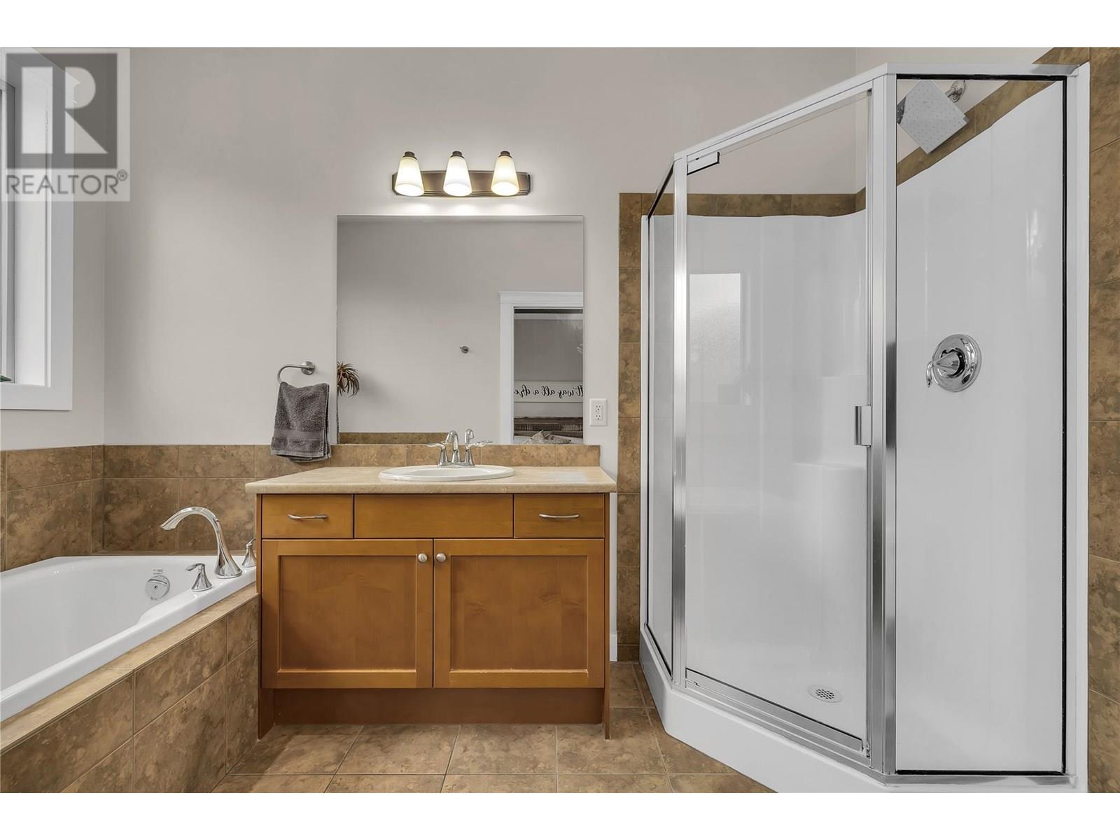 737 Kuipers Crescent, Kelowna, British Columbia  V1W 5H4 - Photo 20 - 10354247