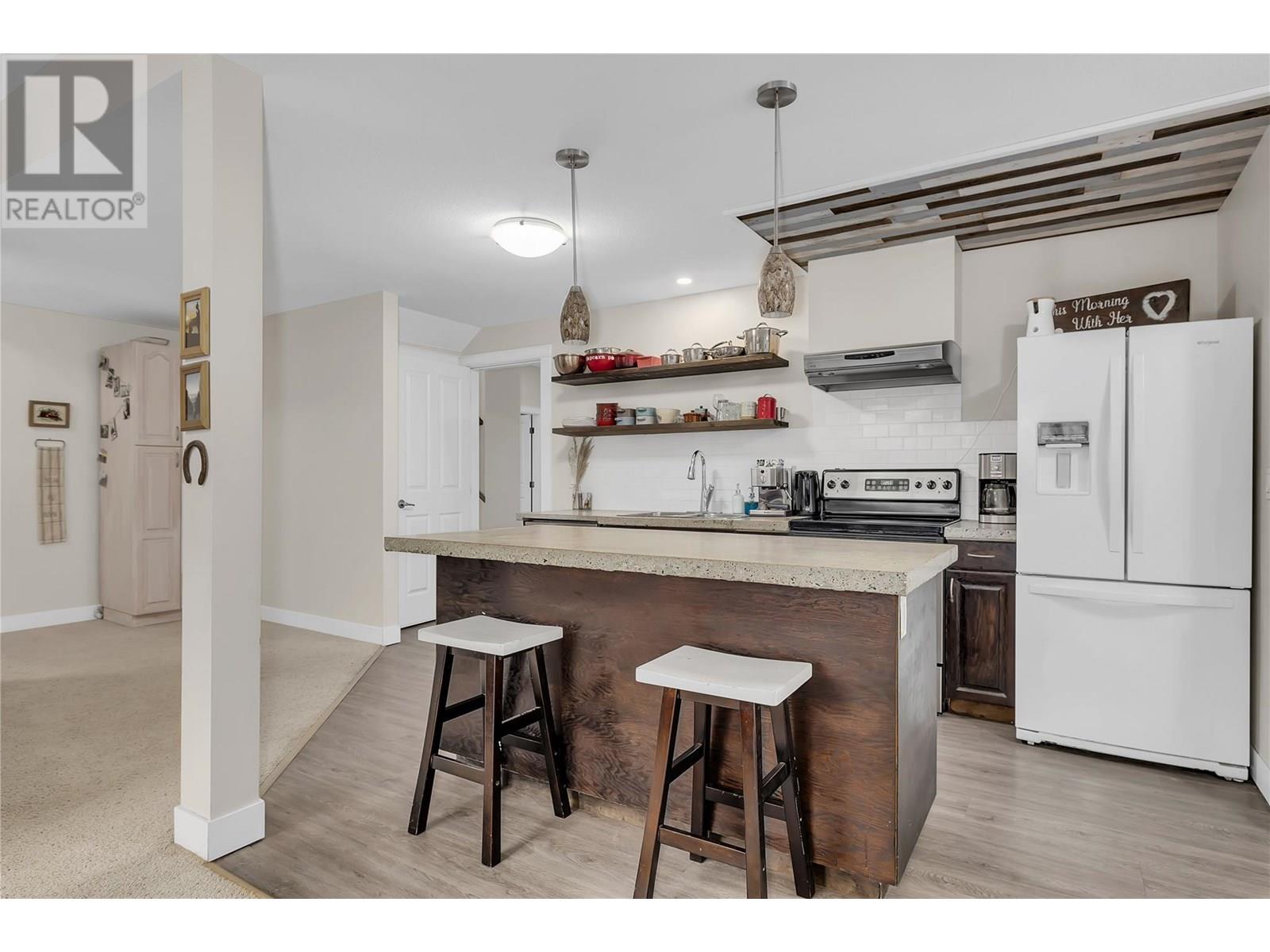 737 Kuipers Crescent, Kelowna, British Columbia  V1W 5H4 - Photo 30 - 10354247