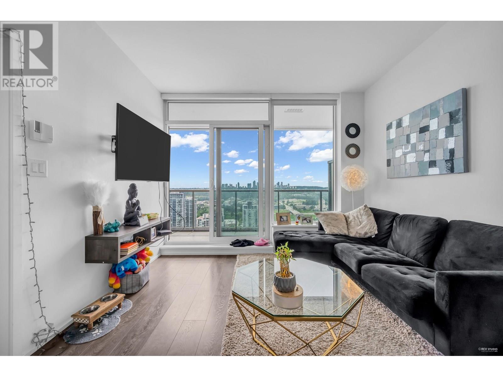 3503 1955 ALPHA WAY, burnaby, British Columbia V5C0K6