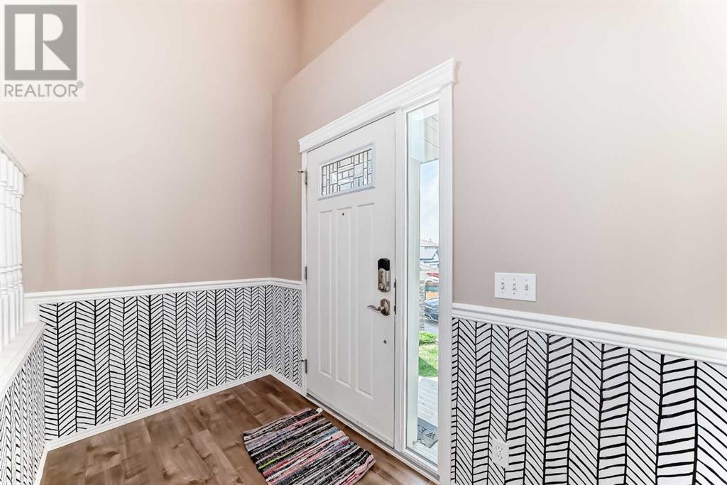 Property at 130 Tuscarora Close NW image 5