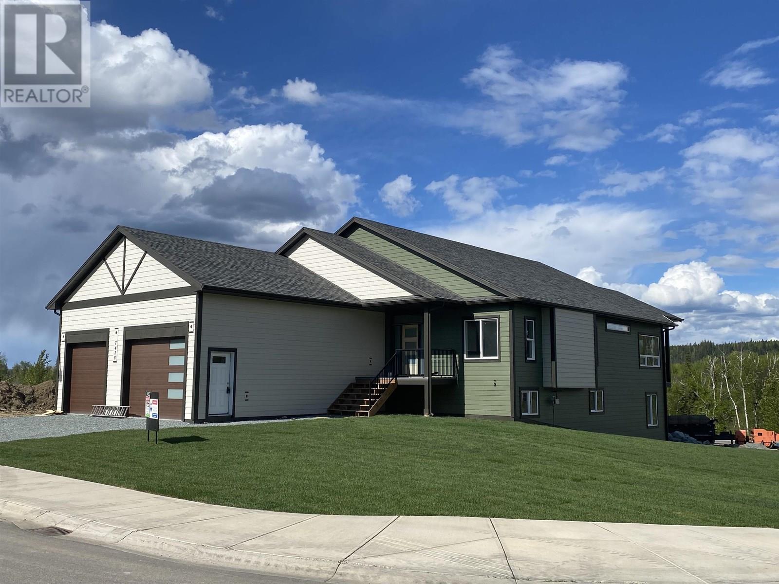 Property at 7428 FOXRIDGE AVENUE image 3