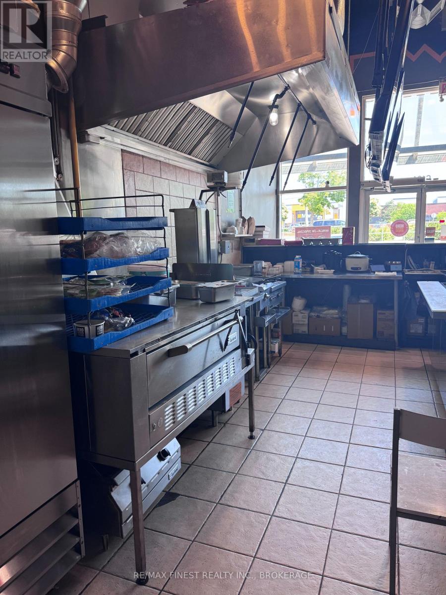 104 - 1046 Princess Street, Kingston, Ontario  K7L 1H2 - Photo 3 - X12253421