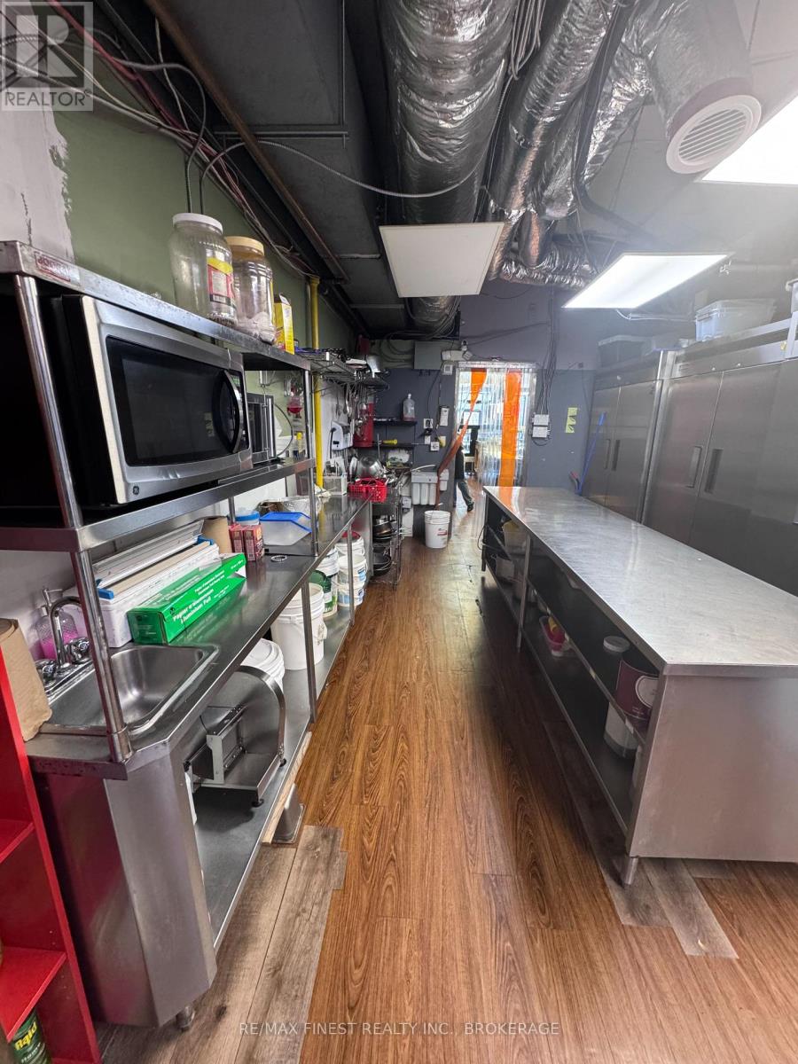 383 Princess Street, Kingston, Ontario  K7L 1B9 - Photo 4 - X12253477